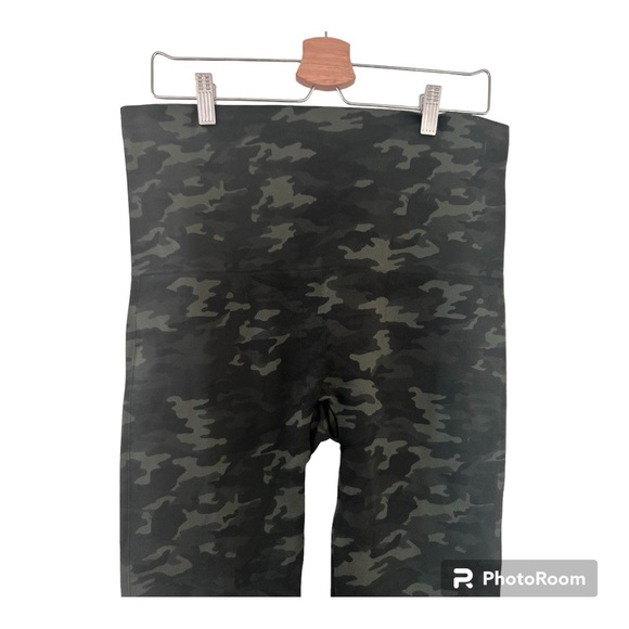 NWOT Spanx Camo 3x PLUS Size Slimming Leggings - Picture 2 of 3